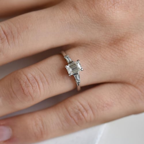 Zásnubný prsteň s emerald diamantom Talena