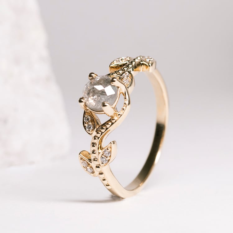 Zásnubný prsteň se salt and pepper diamantom a lab-grown diamantmi Timothy 115794