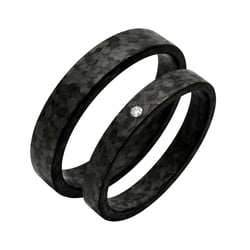 Ploché karbónové svadobné obrúčky s diamantom Jae