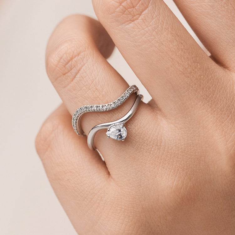 Romantický zásnubný set prsteňov s diamantmi 156530