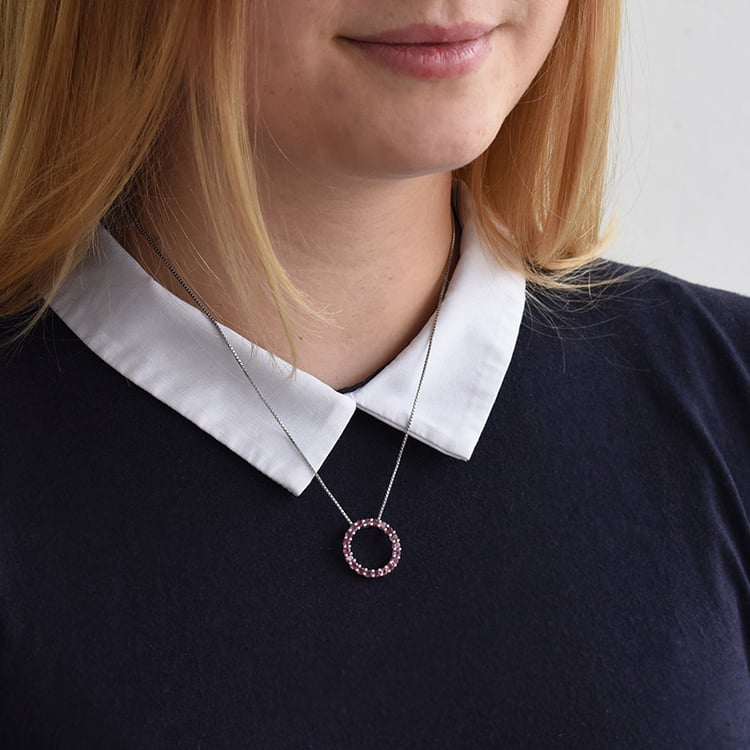 Strieborný prívesok s rhodolit granátom 79130