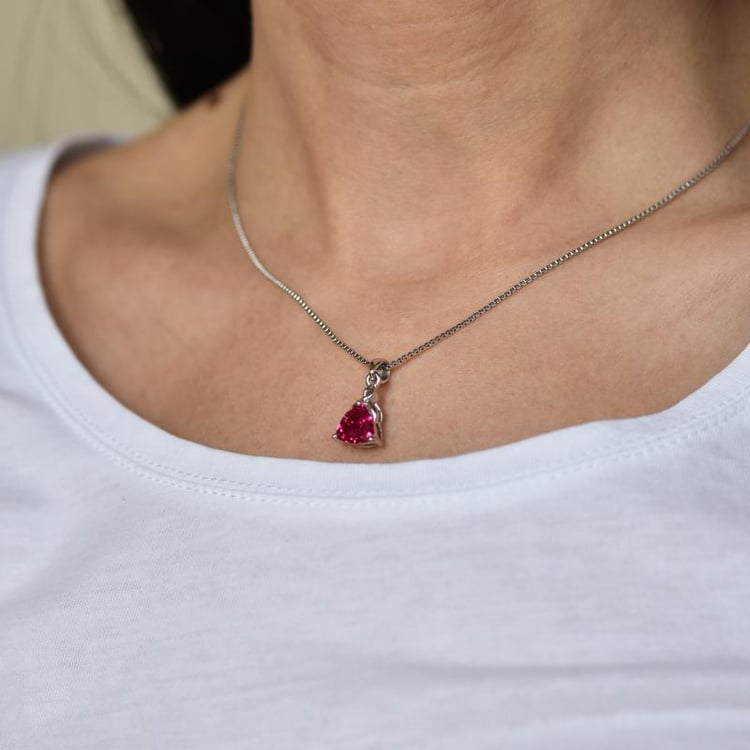 Náhrdelník s rubínom 21003