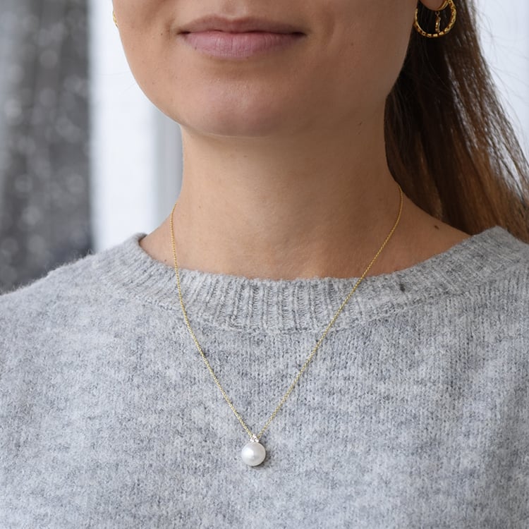 Romantický zlatý prívesok s perlou a zirkónmi 61501