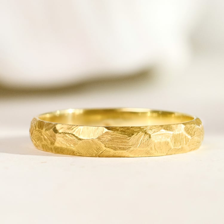 Tepané svadobné obrúčky so škriabanym povrchom 158863