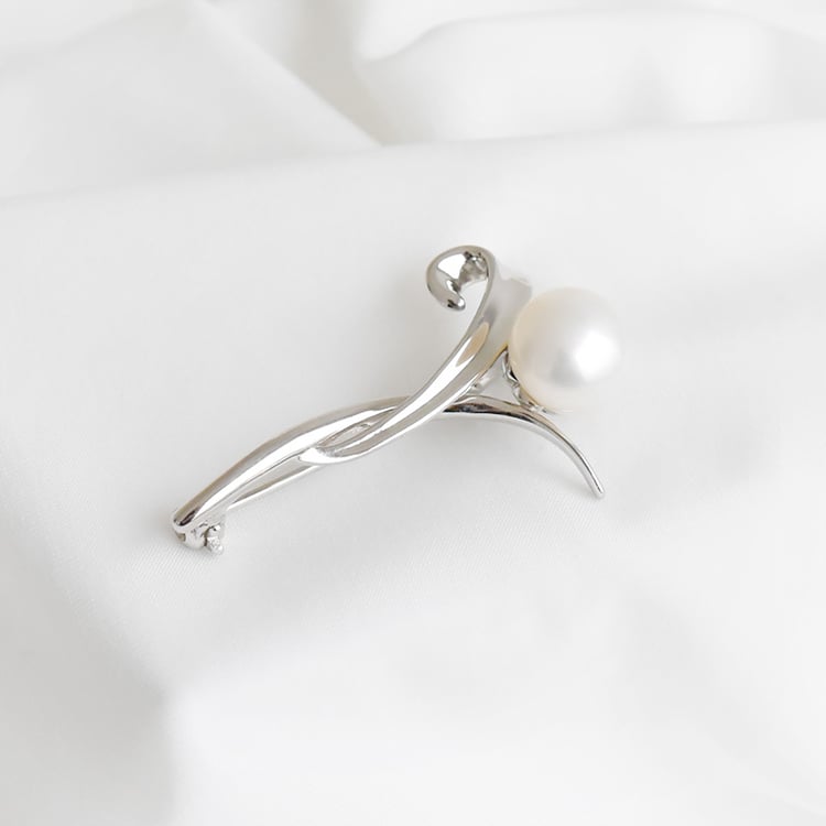 Strieborná brošňa 91409