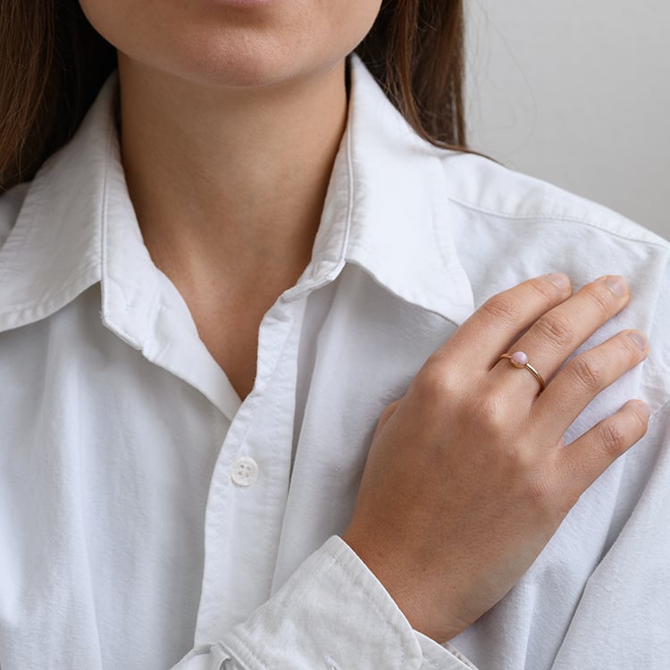 Zlatý prsten s cabochon ružovým opálom Leman 134156