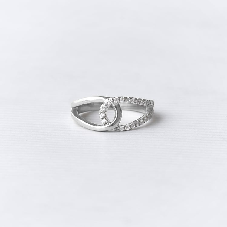 Zlatý prsteň s iskrivými diamantmi 69294