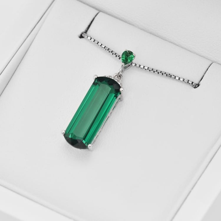 Strieborný náhrdelník 18334