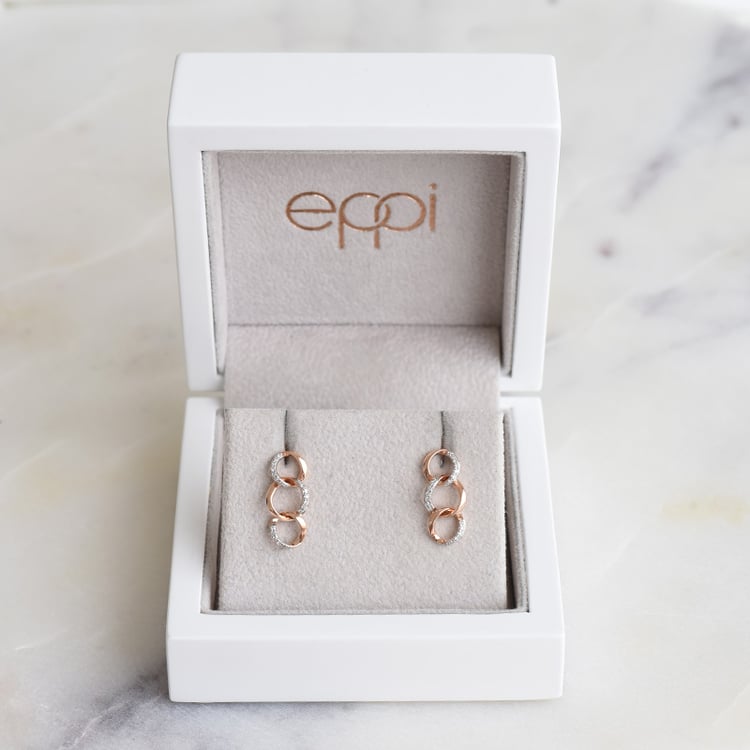 visacie náušnice s diamantmi zo zlata 86924