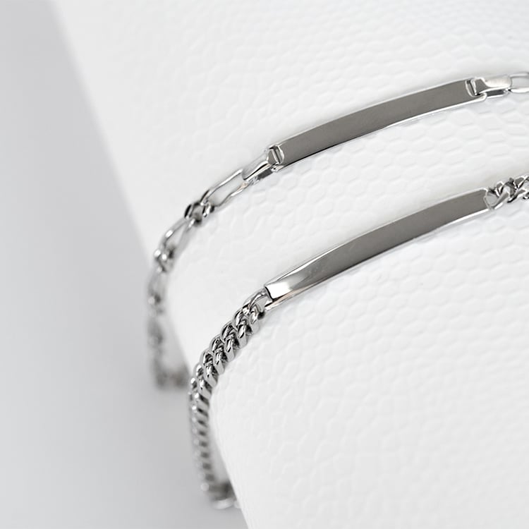 Strieborný Figaro náramok s gravírom vašej voľby 129594