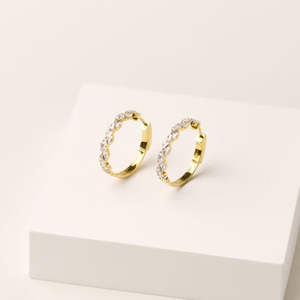 Elegantné náušnice zo zlata s prírodnými diamantmi Anila