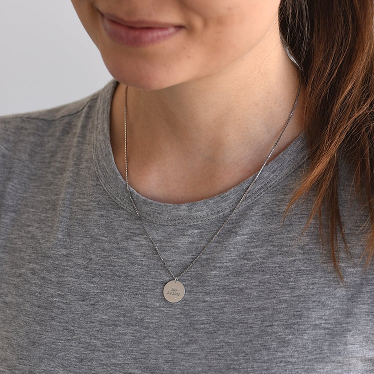 Strieborný prívesok s diamantom a s gravírom podľa vašej voľby 62228