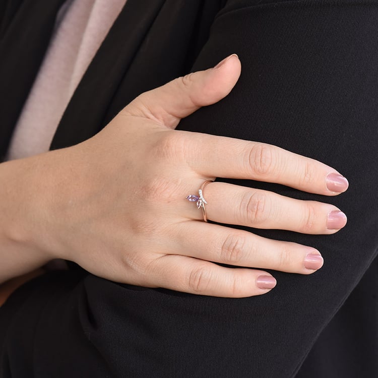 prsteň s ametystmi a diamantmi 86762