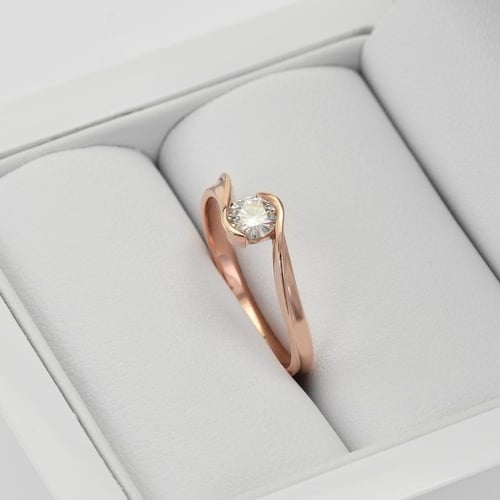 Zásnubný prsteň s lab-grown diamantom Yadu