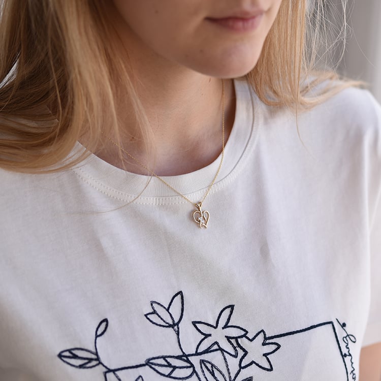 Strieborný prívesok v tvare srdca s diamantmi Elyzza 103328