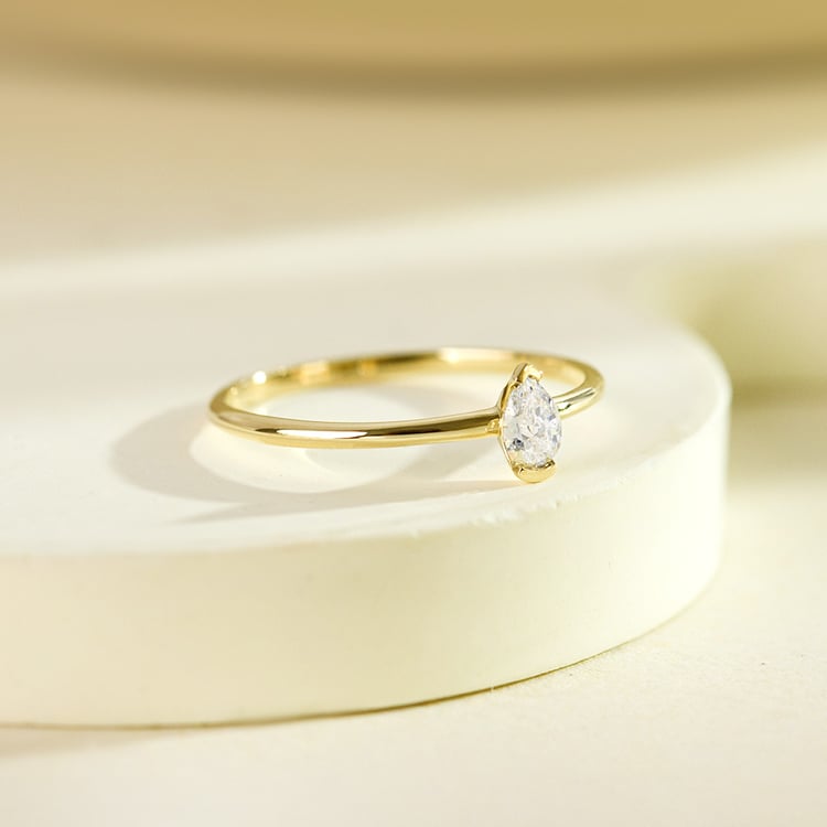 Minimalistický prsteň zo zlata s pear diamantom Valentin 161898