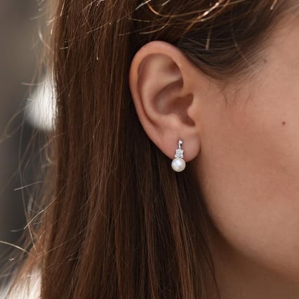 Elegantné náušnice s perlami a diamantmi Abelia