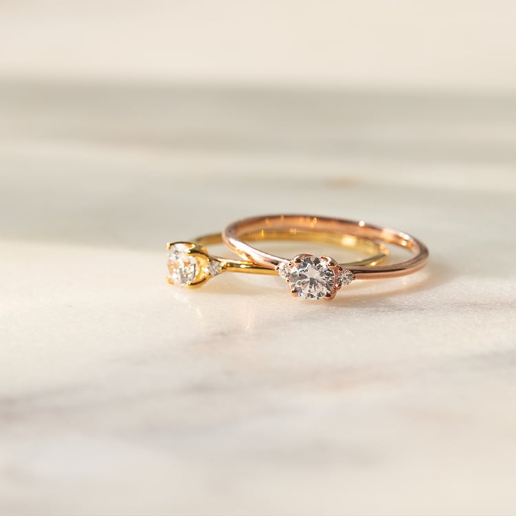 Zásnubný prsteň s diamantmi Hye 137348