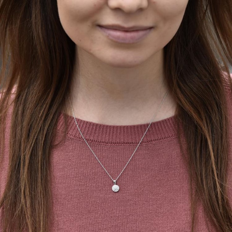 Strieborný prívesok s lab-grown diamantmi Saundra 104327