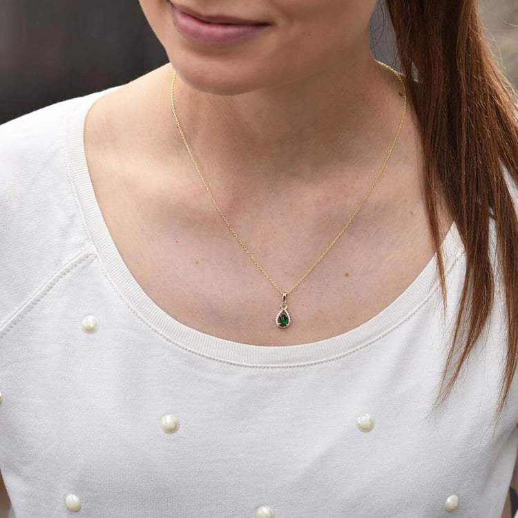 Náhrdelník so smaragdom 42670