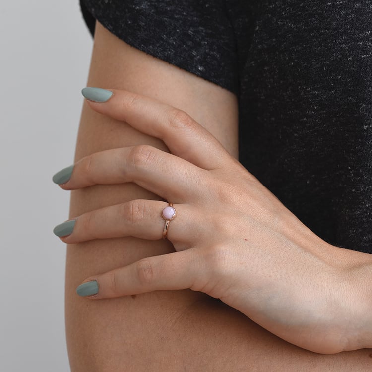 Zlatý prsteň s cabochon ružovým opál 65841