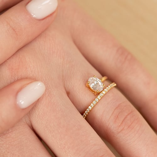 Atypický zásnubný prsteň s lab-grown diamantmi Ever