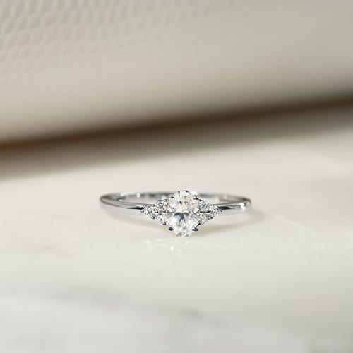Zásnubný prsteň s diamantmi Kylie