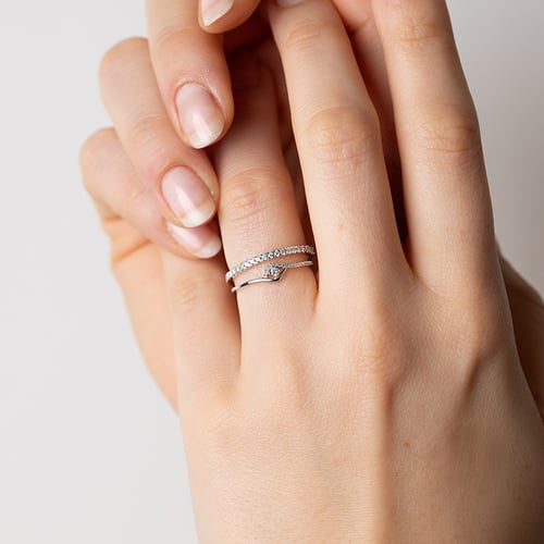 Strieborný romantický prsteň s lab-grown diamantmi Laurena