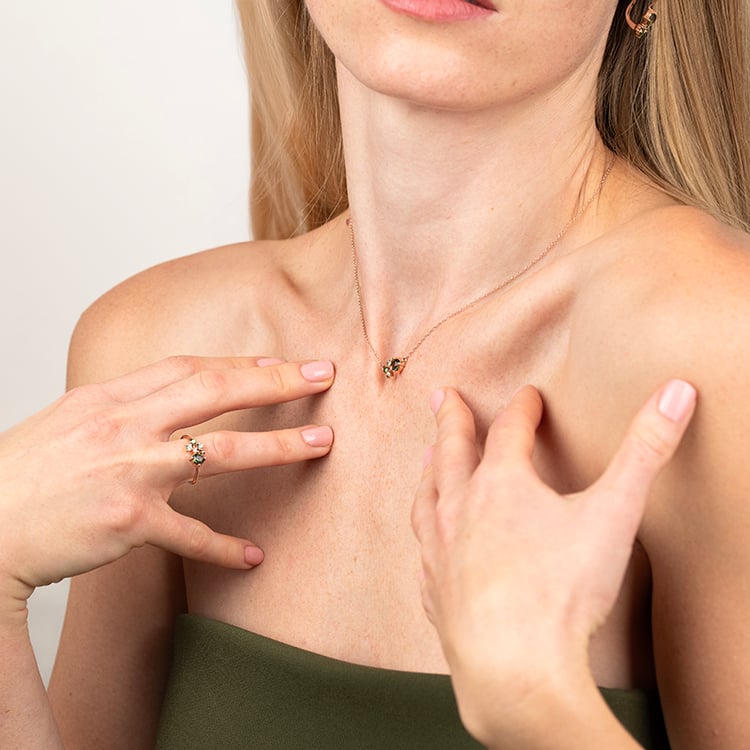 Cluster prsteň s vltavínom, zafírmi a diamantmi Irma 146829