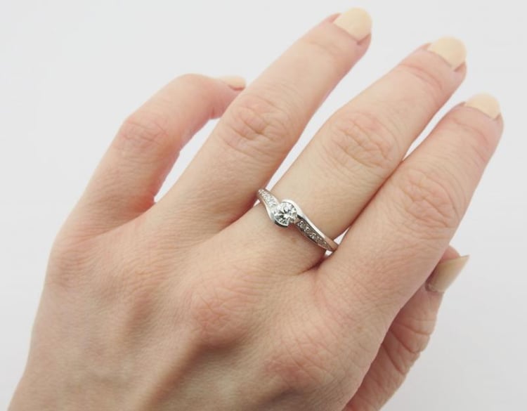 Platinový prsteň Anticha 55866