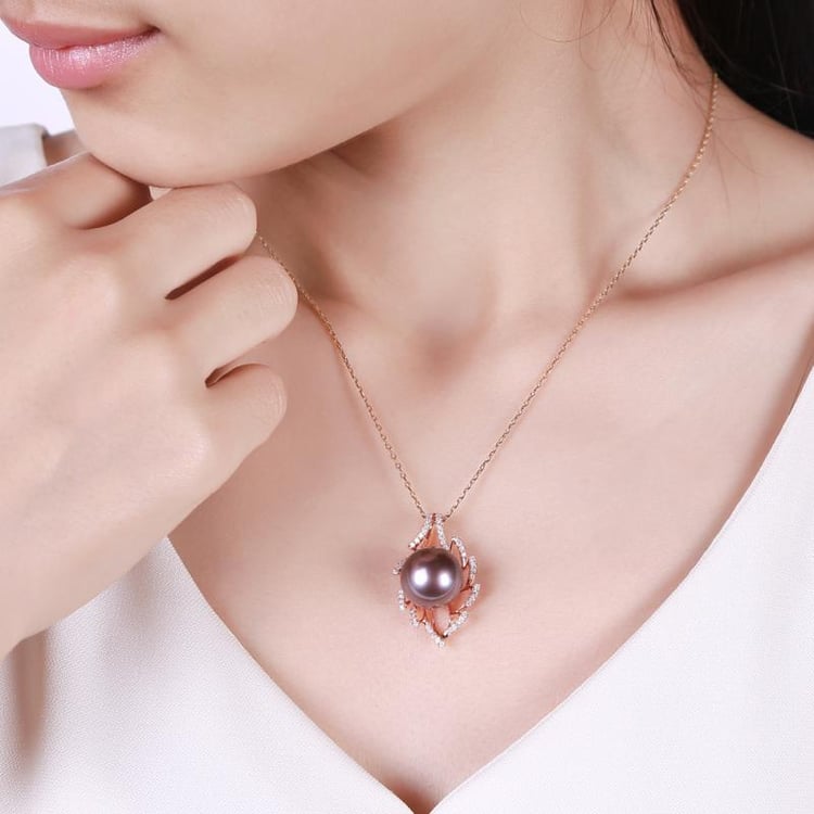 Zlatý perlový náhrdelník 13129