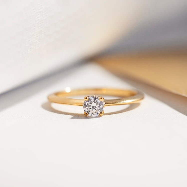 Elegantný zlatý prsteň s diamantmi Burnett 111428