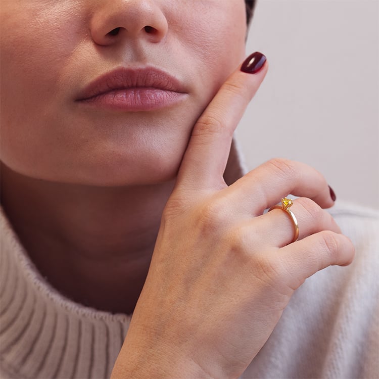 Zásnubný prsteň s 0.3ct IGI certifikovaným lab-grown fancy žltým diamantom Rabby 132818