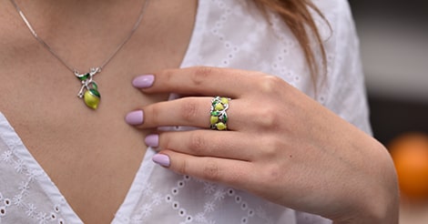 Šperky v lete: tipy a triky