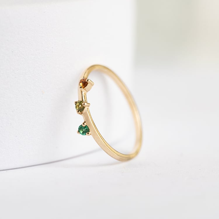 Minimalistický prsteň s tromi drahokamami podľa vášho výberu Ryota 144675