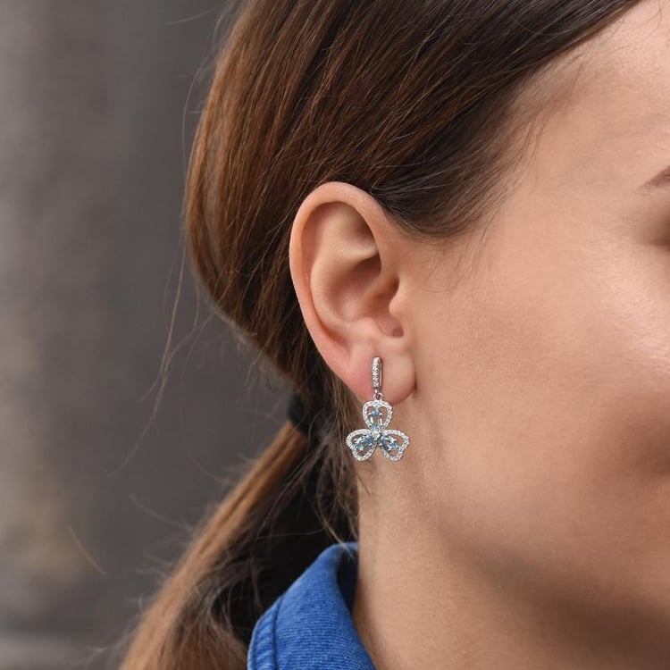 Strieborné náušnice v tvare trojlístka s topásmi 46304