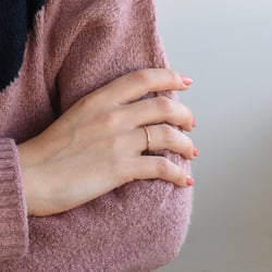 Zlatý prsteň s jemnými diamantmi Britta