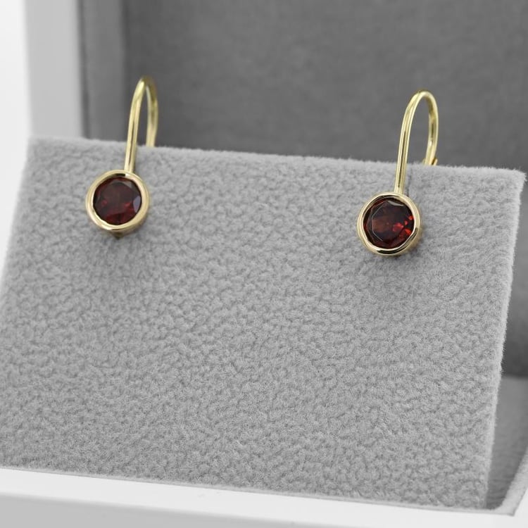 Zlaté visiace granátové náušnice 50077