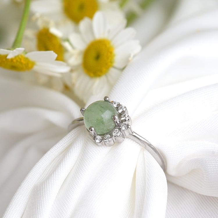 Drahokamový prsteň zo zlata s diamantmi 82106