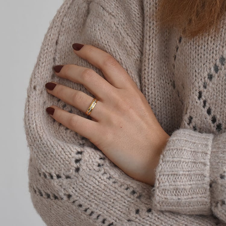 Zlatý prsteň 72377