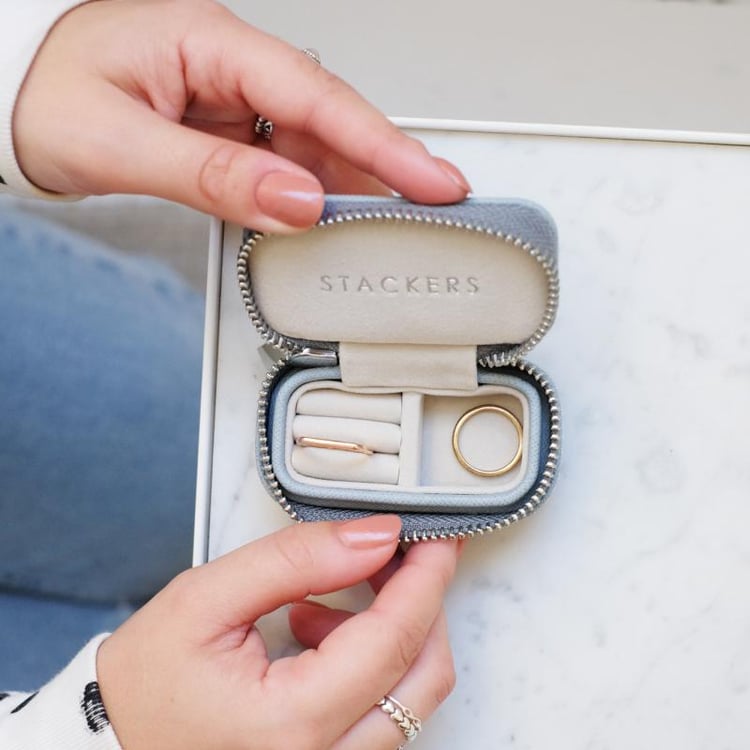 Malé puzdro na šperky 42066