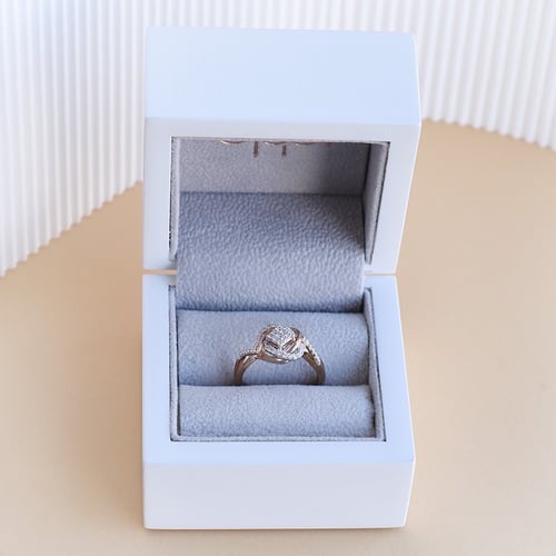Prepletaný prsteň s lab-grown diamantmi Ederne