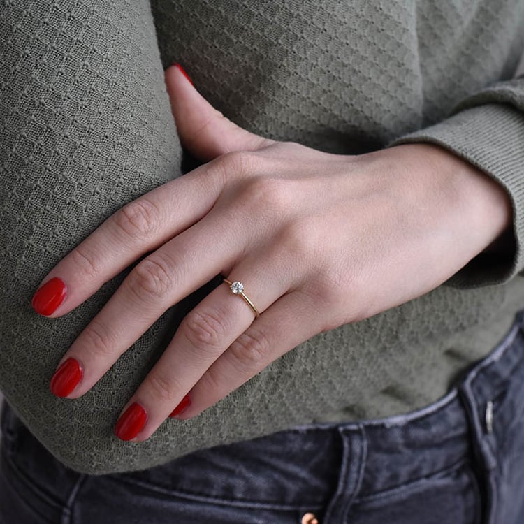 Zásnubný zlatý prsteň s diamantom 89918