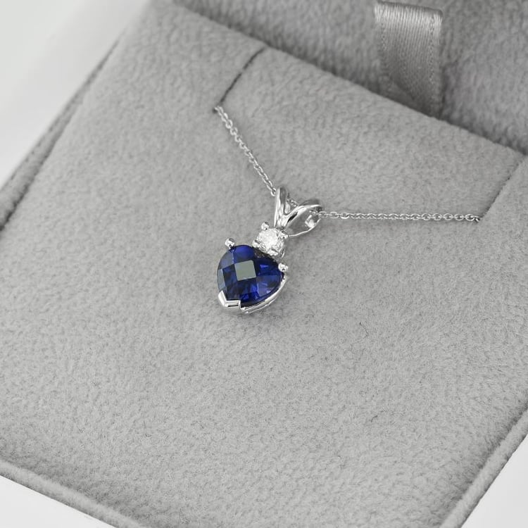 Zafírový prívesok 27214