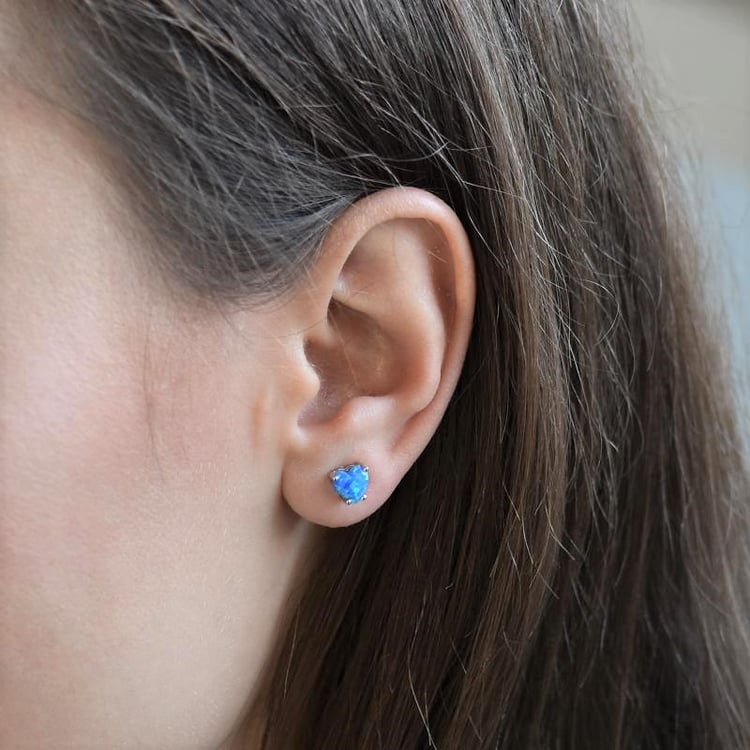 Modrá opálová srdiečka 105156