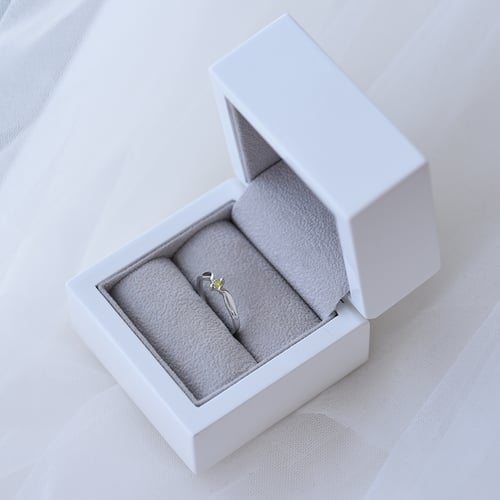 Zásnubný prsteň so žltým diamantom Nescha