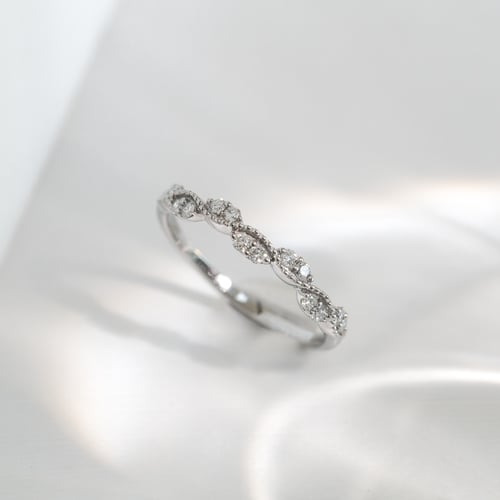 Nežný eternity prsteň s lab-grown diamantmi Izabelle