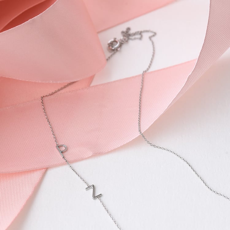 Strieborný náhrdelník s 2 písmenami vašej voľby Lupe 103726