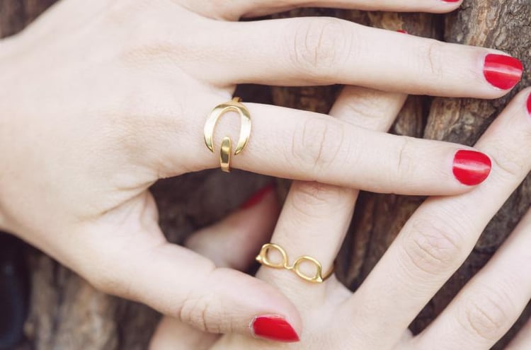 Prsteň zo striebra Wang 9551