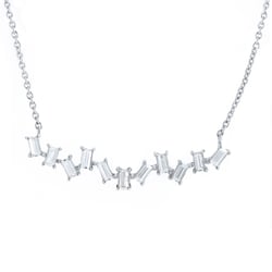 Moderný zlatý náhrdelník s baguette lab-grown diamantmi Parvati